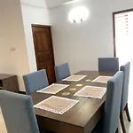 Bella Vista Luxury Service Apartments Dehiwala Colombo - Excello Residencies Unit 5 Level 7 41A, Vandewart Place, Dehiwala
