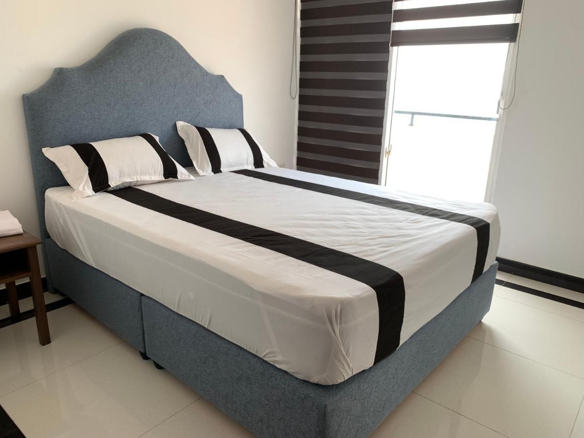 Bella Vista Luxury Service Dehiwala - Excello Residencies Unit 5 Level 7 41a, Vandewart Place, Dehiwala *