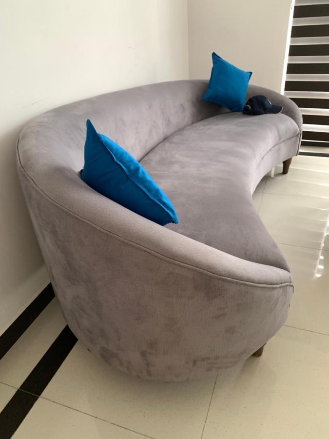 Bella Vista Luxury Service Dehiwala - Excello Residencies Unit 5 Level 7 41a, Vandewart Place, Dehiwala Apartment Colombo